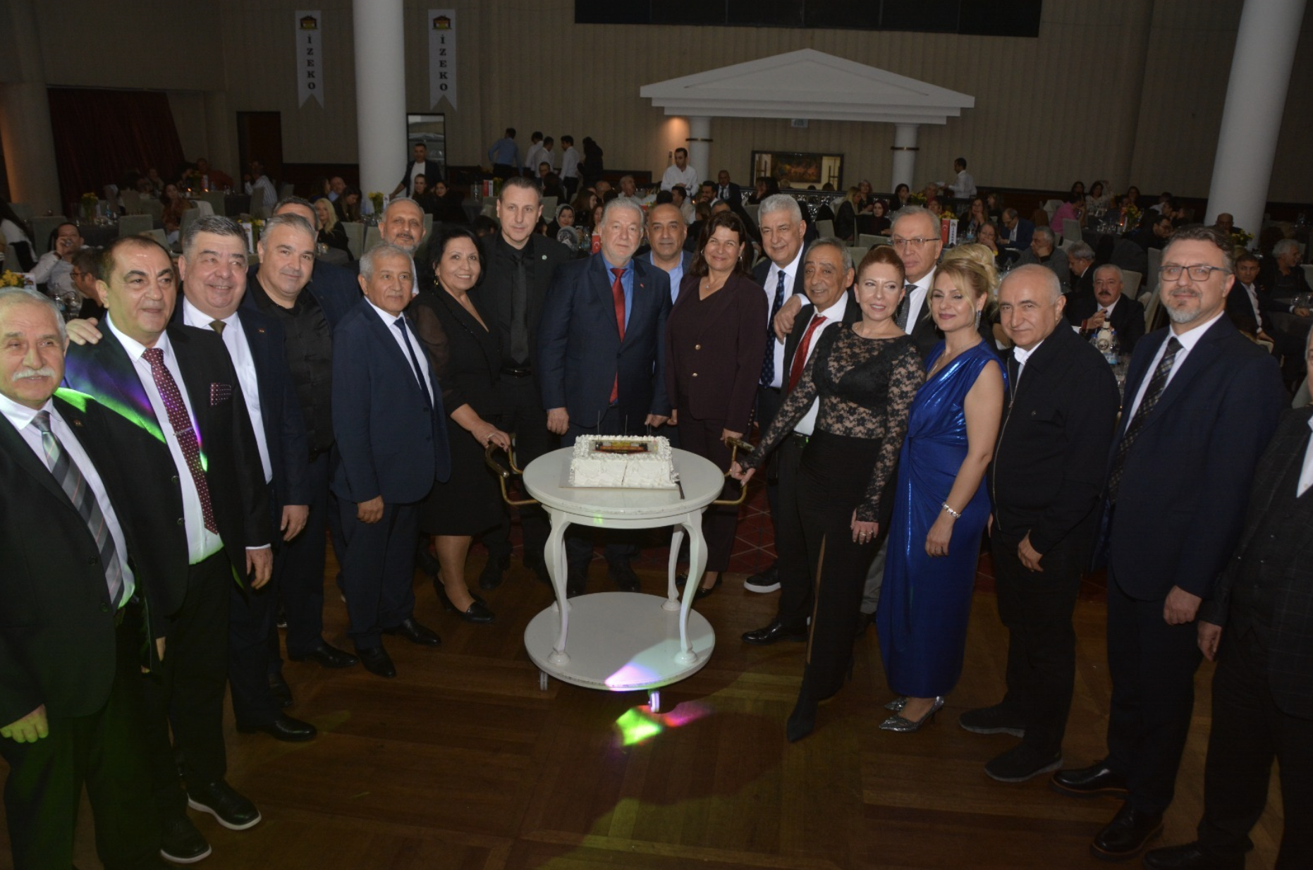 İzmir Emlak Komisyoncuları Odası 26. Yılını Kutladı